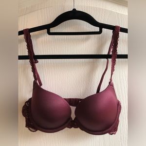 Victoria’s Secret PINK Lightly-lined 32C, maroon/burgundy with lace band